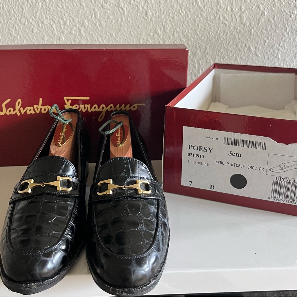 Salvatore Ferragamo Crocodile Embossed Gancini Bit Loafers - Women’s Size 7